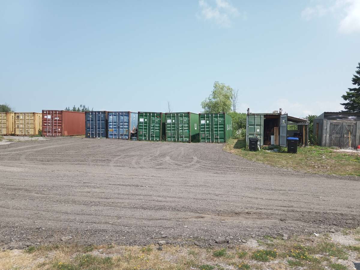 House and Storage Business for Sale