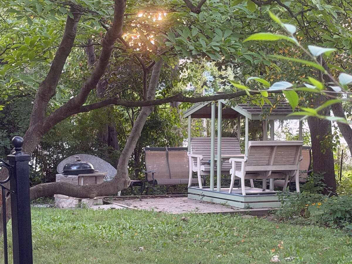 MIDTOWN  URBAN  OASIS