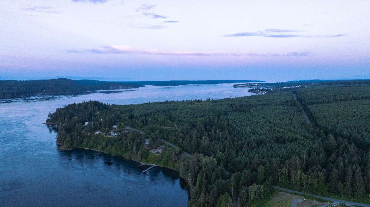 Rural Acreage in Race Point 