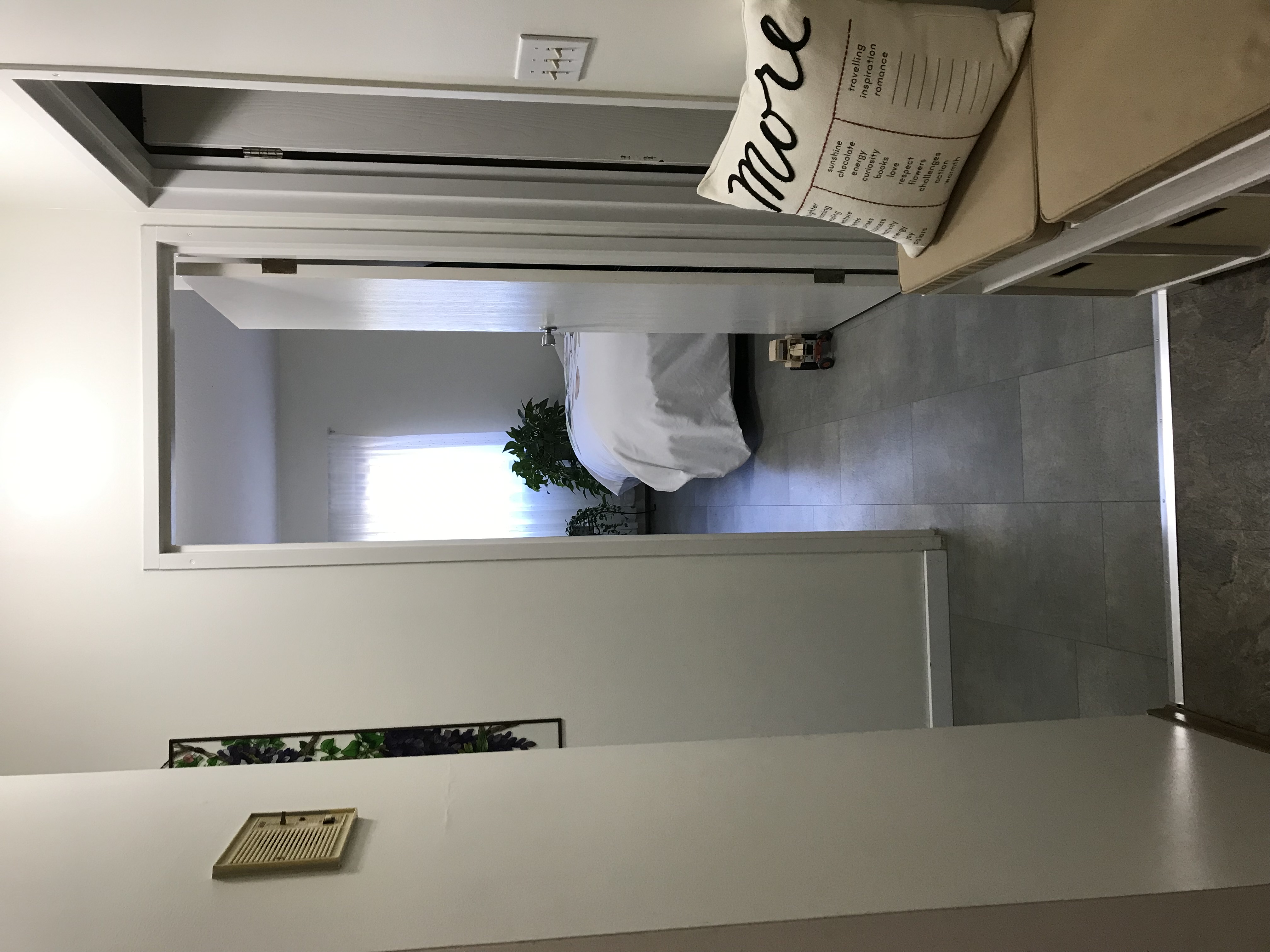 One Bedroom Apartment 