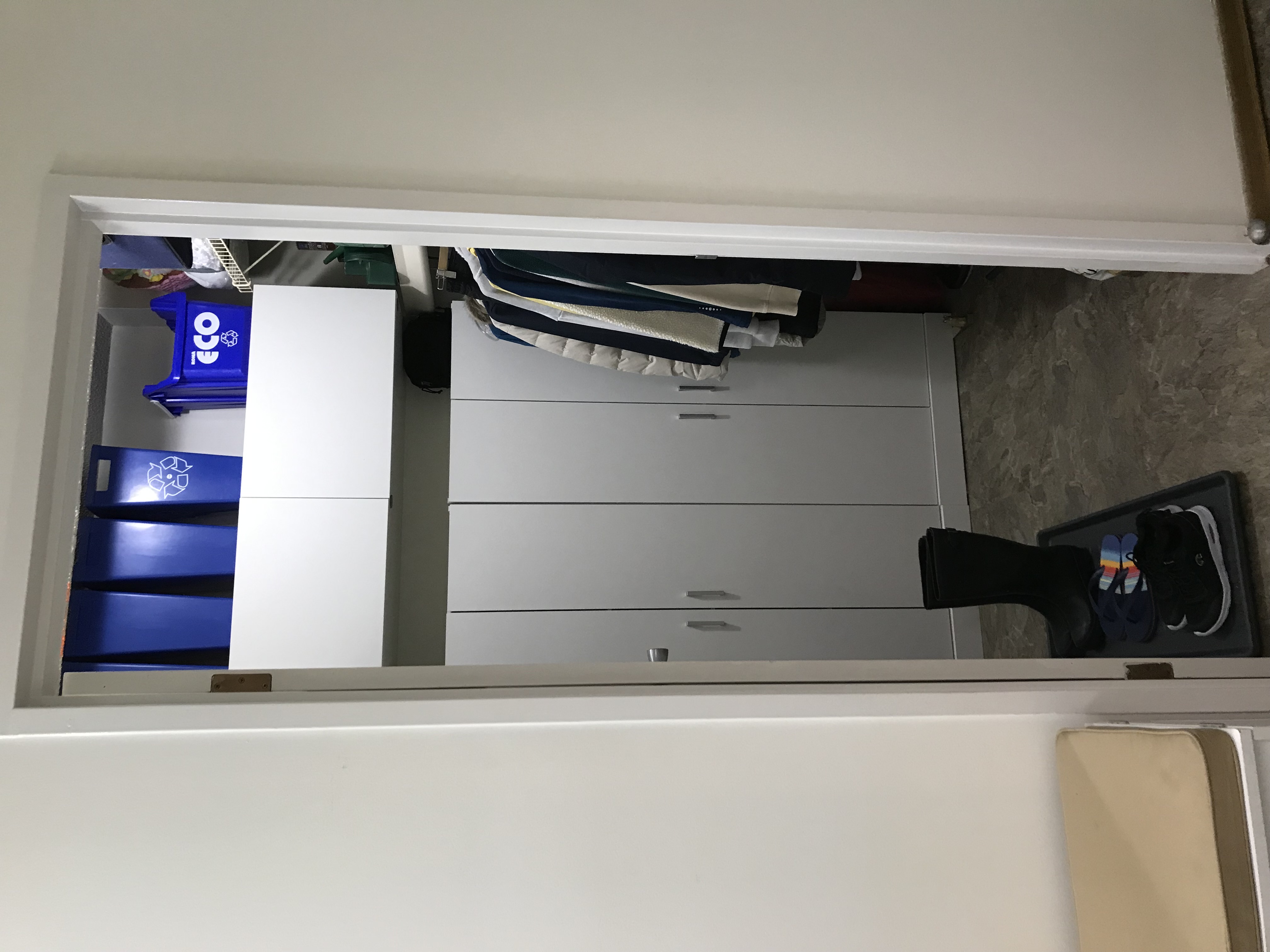 One Bedroom Apartment 