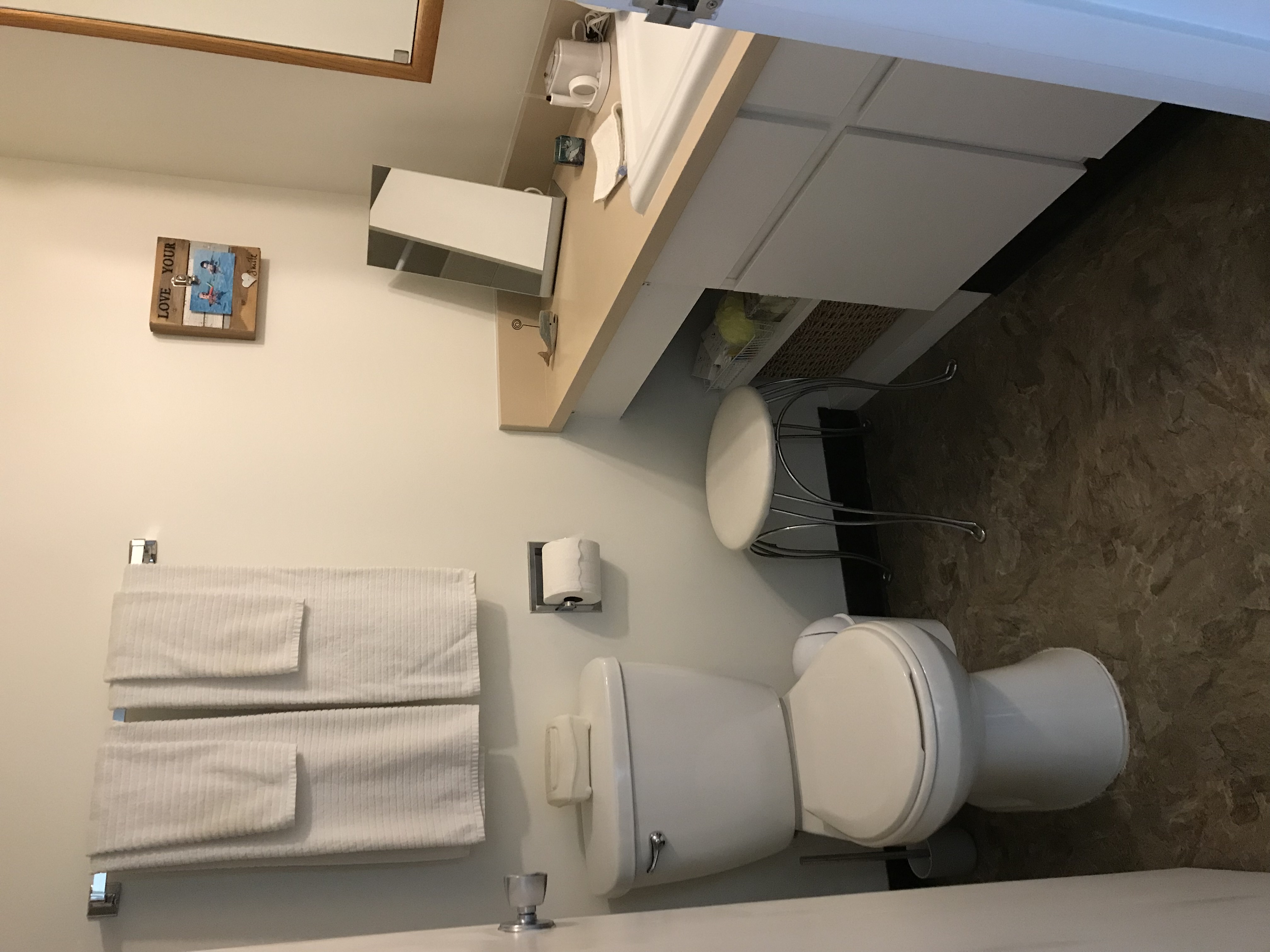 One Bedroom Apartment 