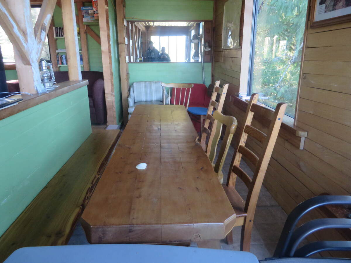 Yew 4 dining area