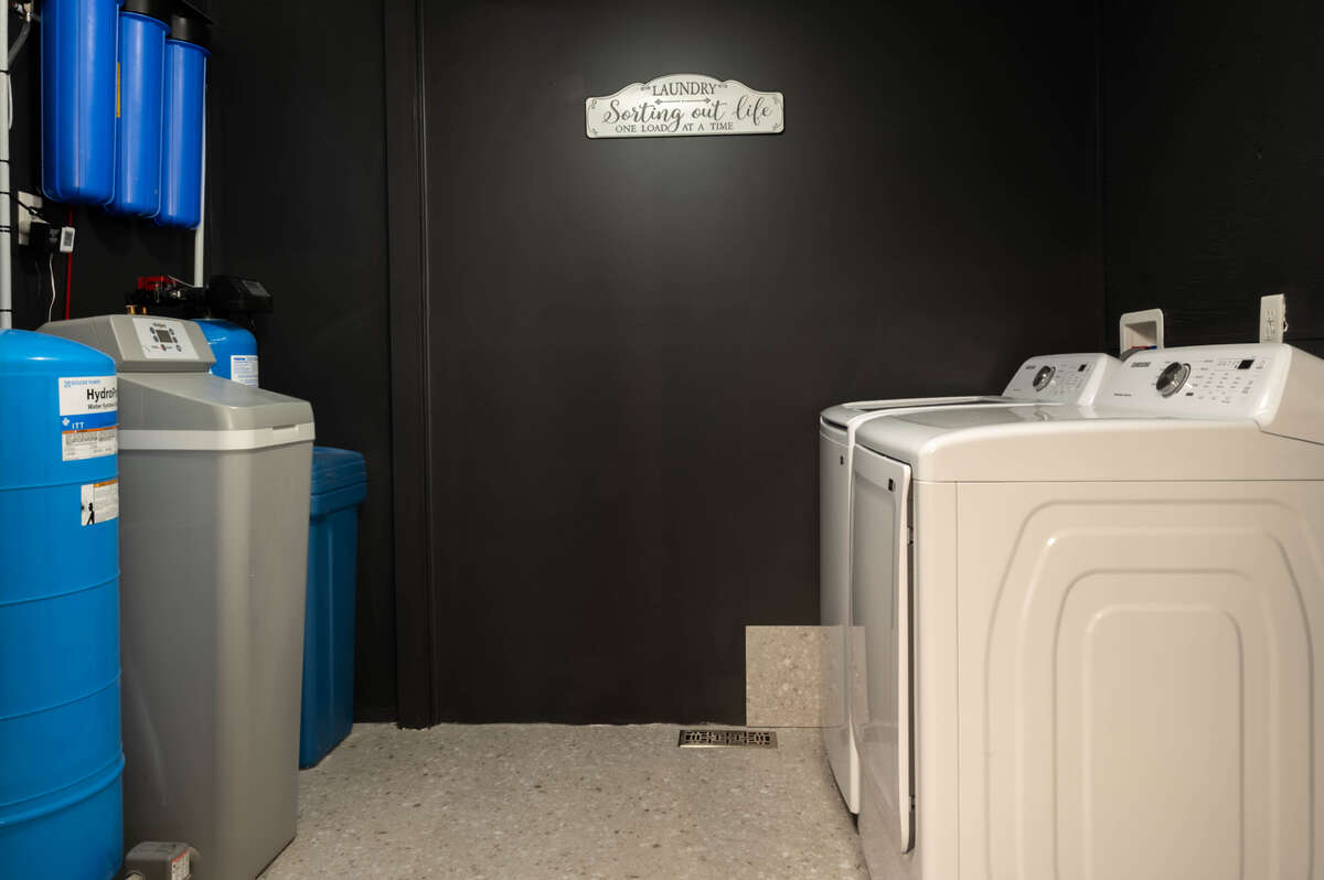 Laundry & Utility Room