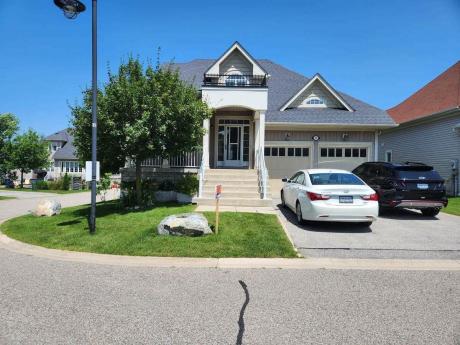 House / Bungalow For Sale in Wasaga Beach, ON - 3 bdrm, 3 bath (11 Starboard Circle)