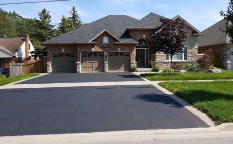 House / Bungalow For Sale in Caledon East, ON - 3+3 bdrm, 3.5 bath (92 Walker Rd West)