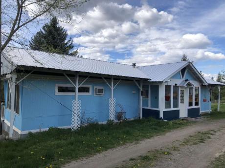Acreage / House / Land with Building(s) / Mobile Home For Sale in Pritchard, BC - 1+1 bdrm, 1 bath (4893 Poplar Road)