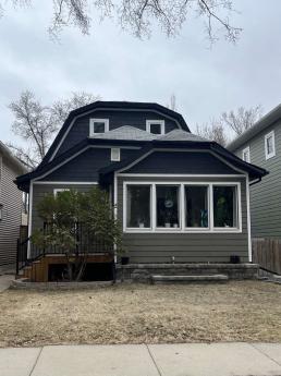 House For Sale in Saskatoon, SK - 4 bdrm, 4 bath (713 10th Street East)