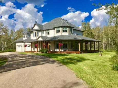 House / Acreage For Sale in Cold Lake, AB - 4+1 bdrm, 2.5 bath (63220 RR 433 #41)