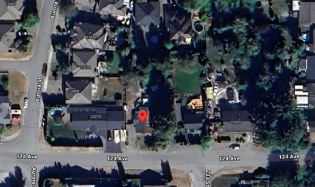 House / Detached House For Sale in Maple Ridge, BC - 2+1 bdrm, 1 bath (23287 124 Ave)