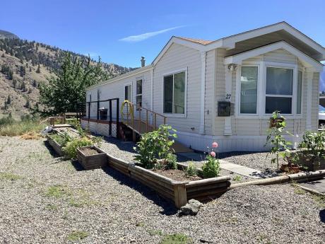Mobile Home / Cottage For Sale in Keremeos, BC - 2 bdrm, 1 bath (#27 1292 Hwy 3a)