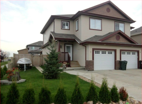 Half Duplex / House For Sale in Spruce Grove, Alberta - 4 bdrm, 4 bath (1 Springwood Way)