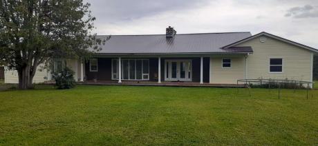House / Acreage / Home-Based Business Potential For Sale in Minto, NB - 3 bdrm, 2.5 bath (5604 Route 10, Hardwood Ridge)