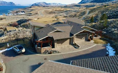 Townhouse / Bungalow / Duplex For Sale in Tobiano, BC - 3 bdrm, 2.5 bath (95, 130 Colebrook Rd)