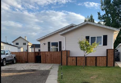 House / Modular Home For Sale in Spruce Grove, AB - 3 bdrm, 2 bath (75 Spring Field Cres)