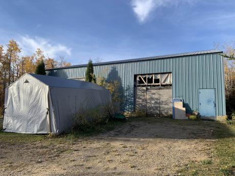 Land with Building(s) / Acreage / Detached House For Sale in Bonnyville, Alberta - 2 bdrm, 1 bath (44522 TWP Rd 610)