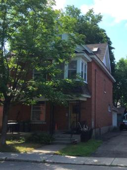 Duplex / House For Sale in Ottawa, ON - 7 bdrm, 3 bath (634 MacLaren St)