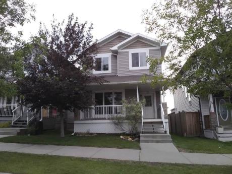 House / Detached House For Sale in Spruce Grove, AB - 3 bdrm, 3 bath (73 Vernon Street)