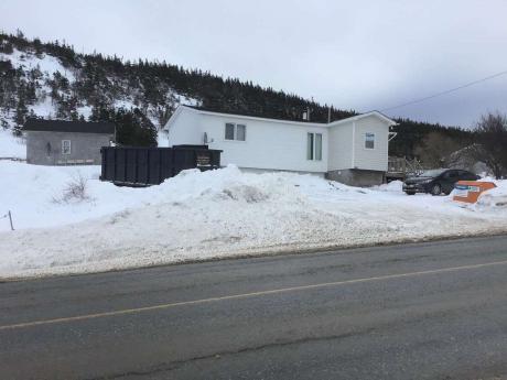 Waterfront Property / Bungalow / House For Sale in Stephenville, NL - 3 bdrm, 1 bath (266 Main Road)