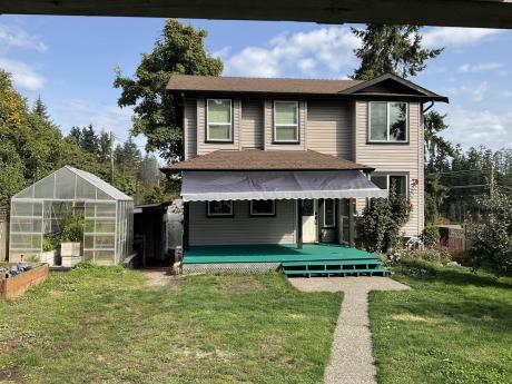 House / Detached House For Sale in Nanaimo, BC - 4 bdrm, 1.5 bath (1652 Cedar Road)