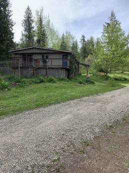 Acreage / Mobile Home For Sale in Salmon Arm, BC - 3 bdrm, 1 bath (8350 Black Road)
