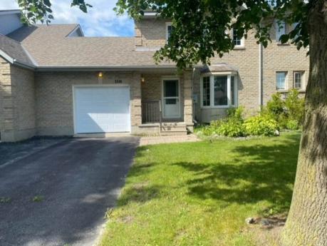Townhouse For Sale in Kingston, ON - 3 bdrm, 3 bath (1116 Featherstone Court)