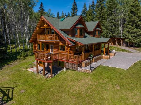 Acreage / Land with Building(s) For Sale in Bridge Lake, BC - 4 bdrm, 4 bath (7695 Twin Lakes Rd.)