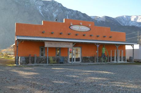 Business with Property / Acreage / Commercial Space / Detached House / Land with Building(s) For Sale in Keremeos, BC - 3 bdrm, 2 bath (2649 Hwy 3)