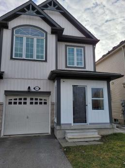 Townhouse For Sale in Shelburne, ON - 3 bdrm, 2.5 bath (877 Cook Cres)