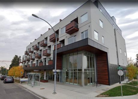 Condo / Apartment For Sale in Calgary, AB - 1 bdrm, 1 bath (307, 3450 19 Street SW)