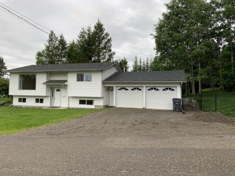House / Home with Unregistered Suite For Sale in Prince George, BC - 3 bdrm, 2 bath (7961 Rosewood Pl)
