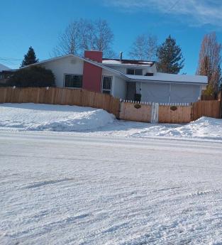 House / Bi-Level For Sale in Mackenzie, BC - 4 bdrm, 1.5 bath (257 Centennial Dr)