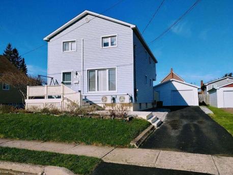 House / Revenue Property For Sale in Moncton, NB - 3 bdrm, 2 bath (54 spruce St)